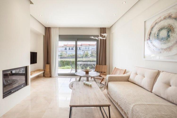 Hanioti Suite Maisonette In Front Of The Sea Εξωτερικό φωτογραφία