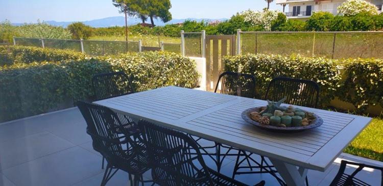Hanioti Suite Maisonette In Front Of The Sea Εξωτερικό φωτογραφία