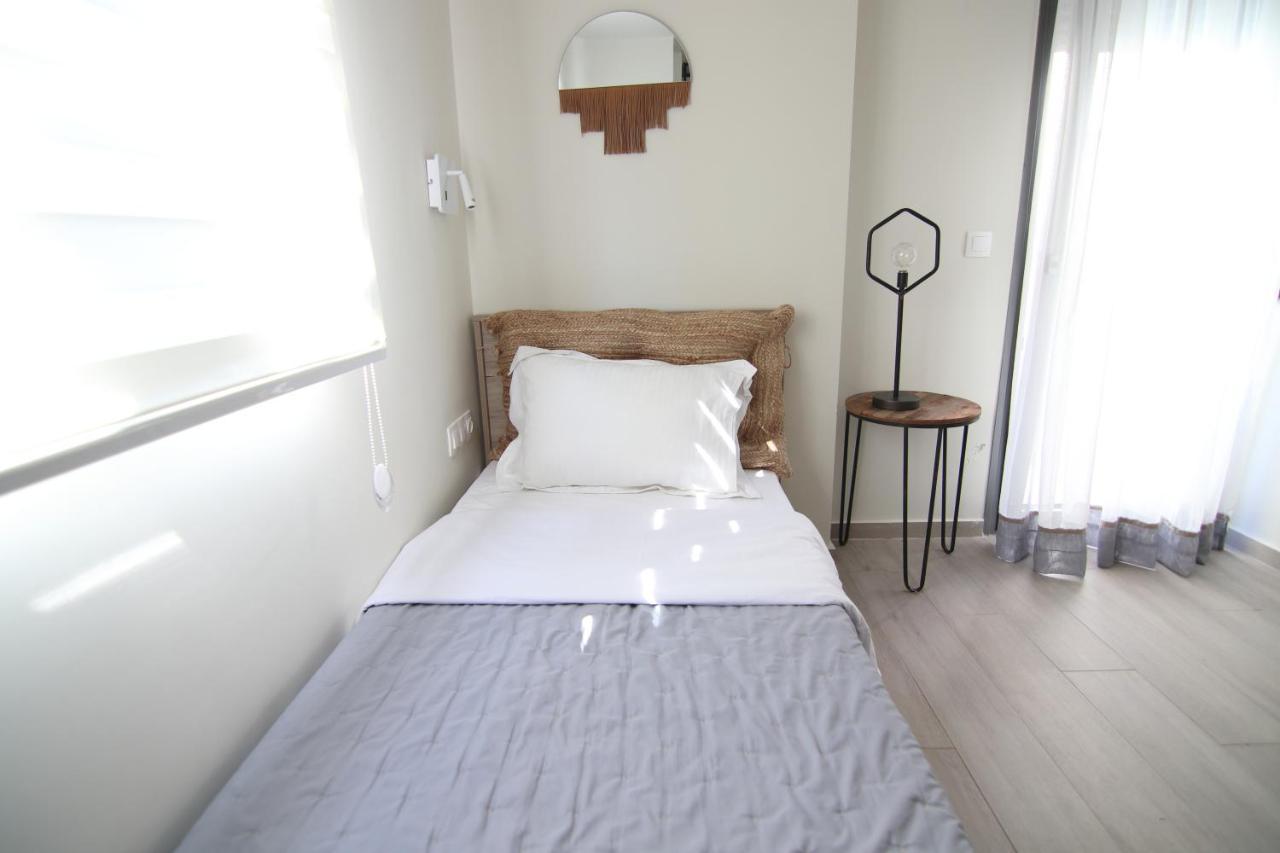 Hanioti Suite Maisonette In Front Of The Sea Εξωτερικό φωτογραφία