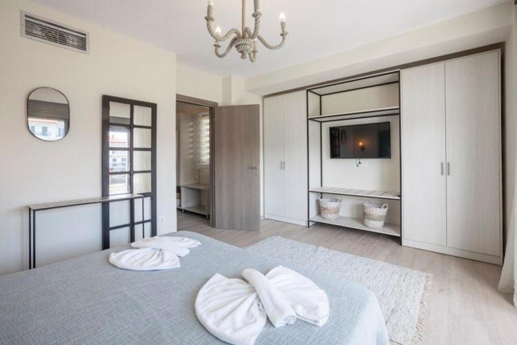 Hanioti Suite Maisonette In Front Of The Sea Εξωτερικό φωτογραφία