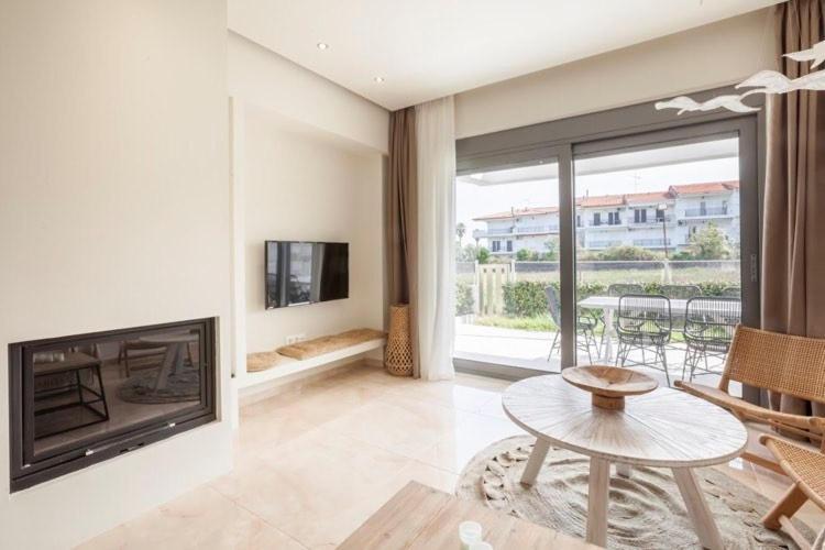 Hanioti Suite Maisonette In Front Of The Sea Εξωτερικό φωτογραφία