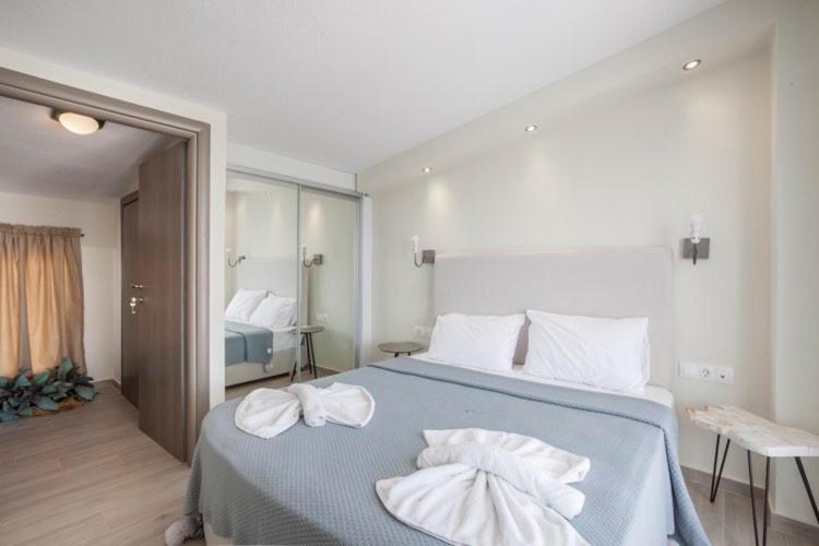 Hanioti Suite Maisonette In Front Of The Sea Εξωτερικό φωτογραφία